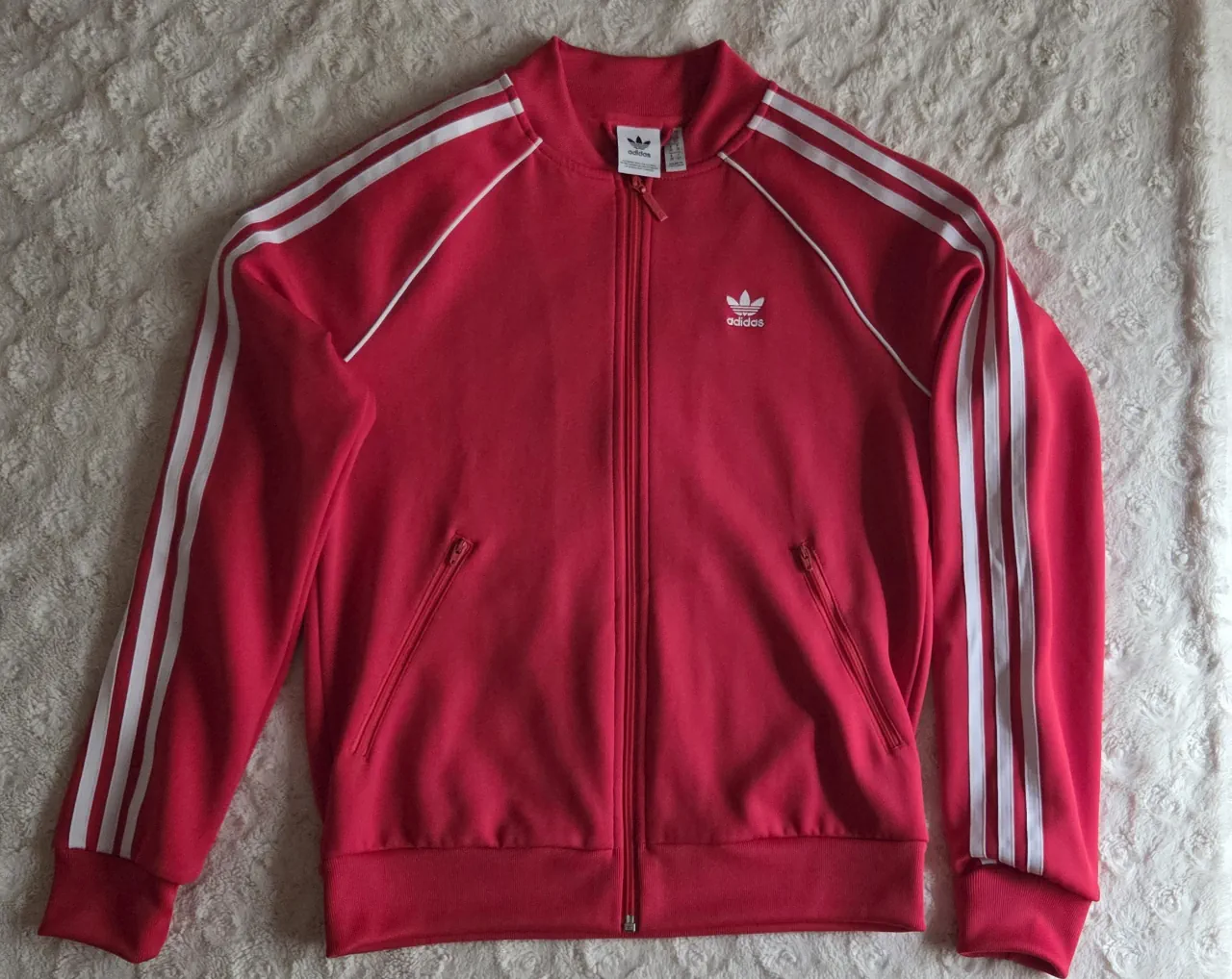 adidas · Talle S