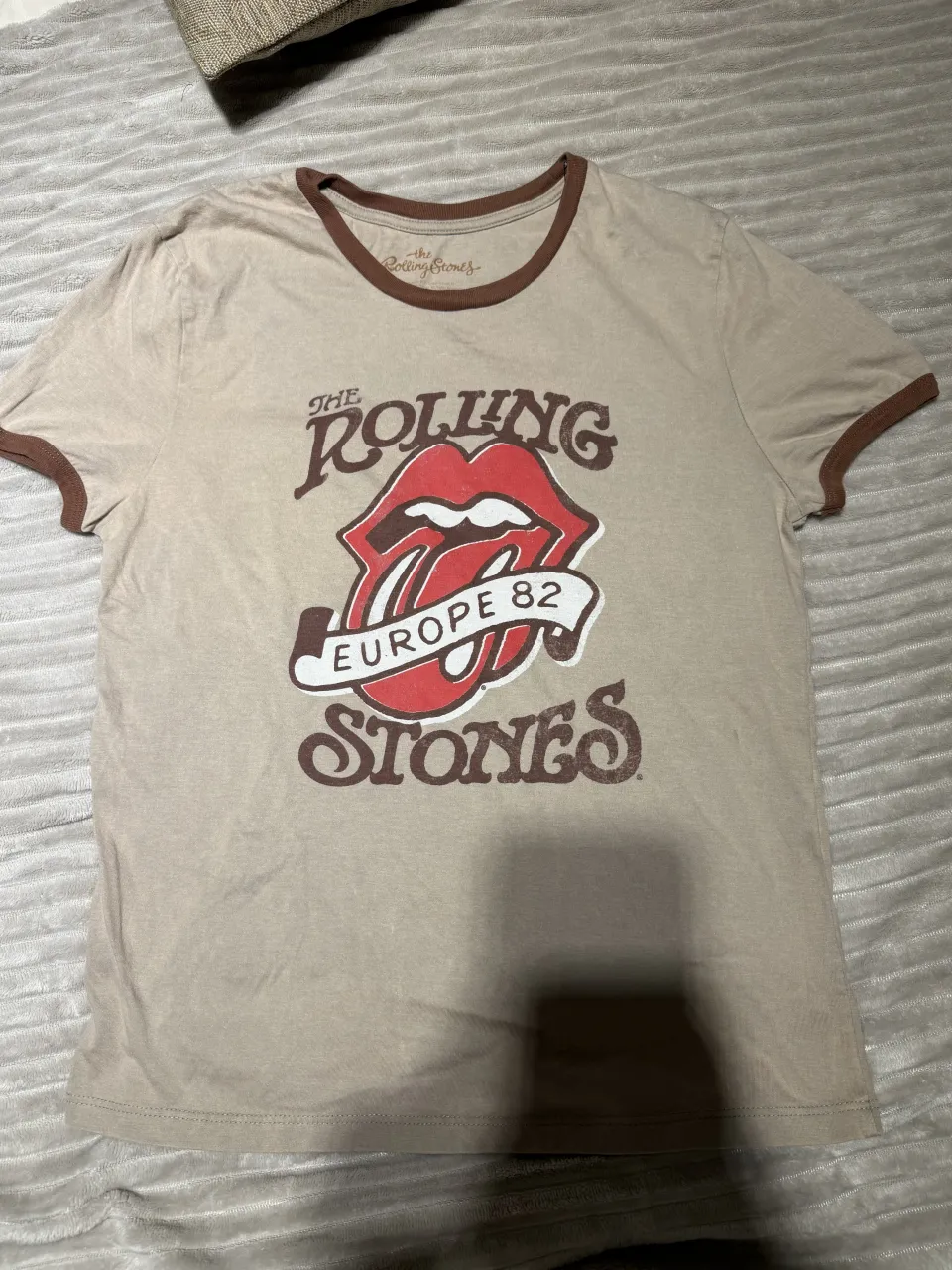 Remera Kosiuko · Talle L