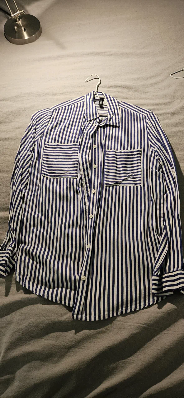 Camisa H&M · Talle 2