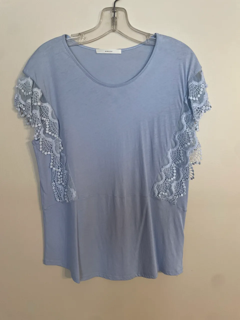 Remera Awada · Talle 4