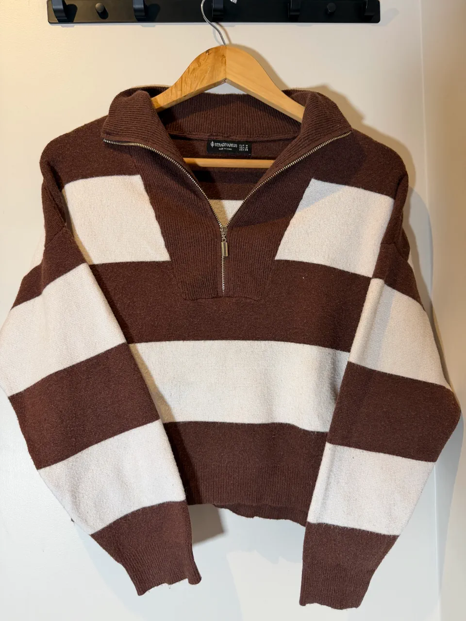 Sweater Stradivarius - imagen 1