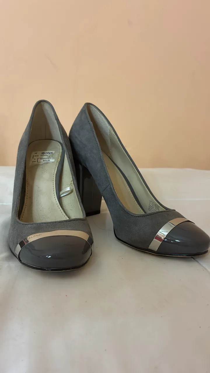 Calvin Klein · Talle AR 36