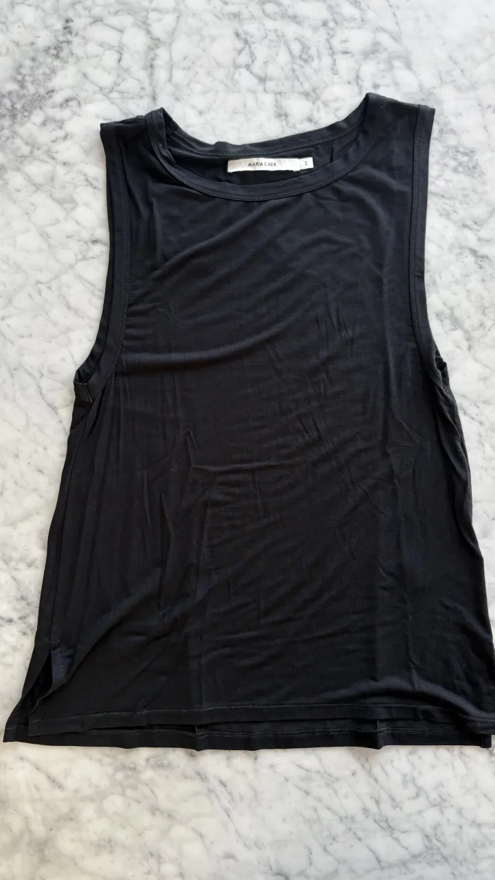 Musculosa Maria Cher · Talle 2