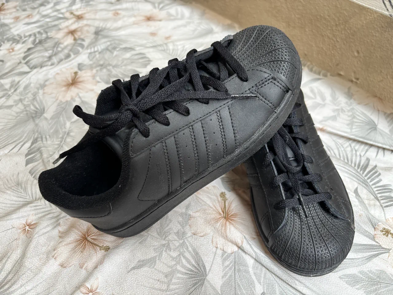Zapatillas adidas · Talle AR 35