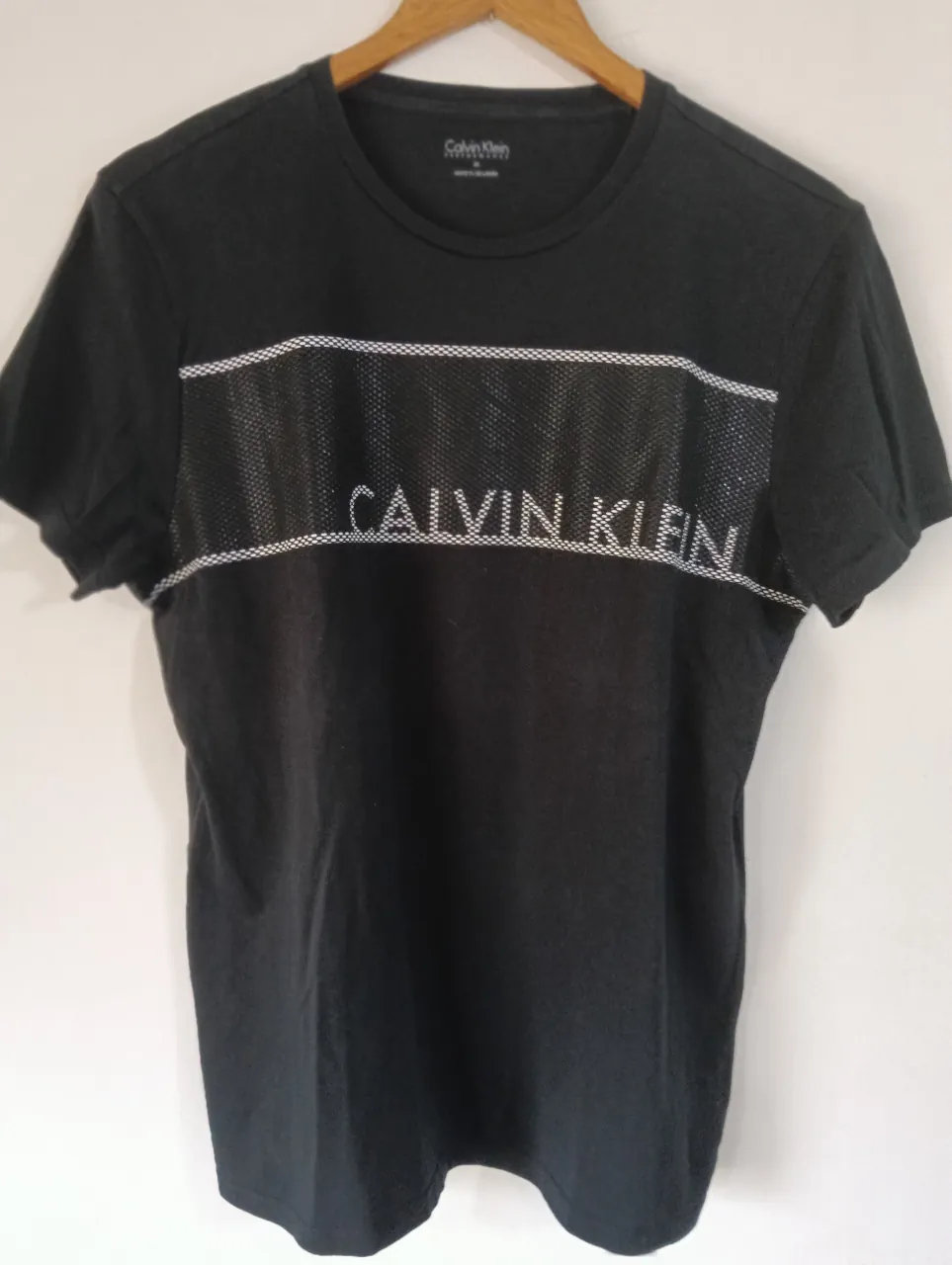 Calvin Klein · Talle L