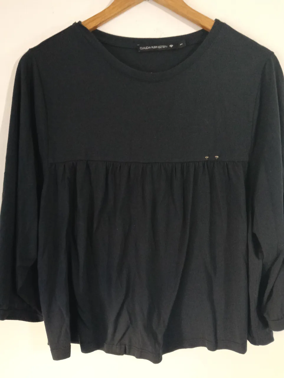 Remera Claudia rubensztein · Talle 1