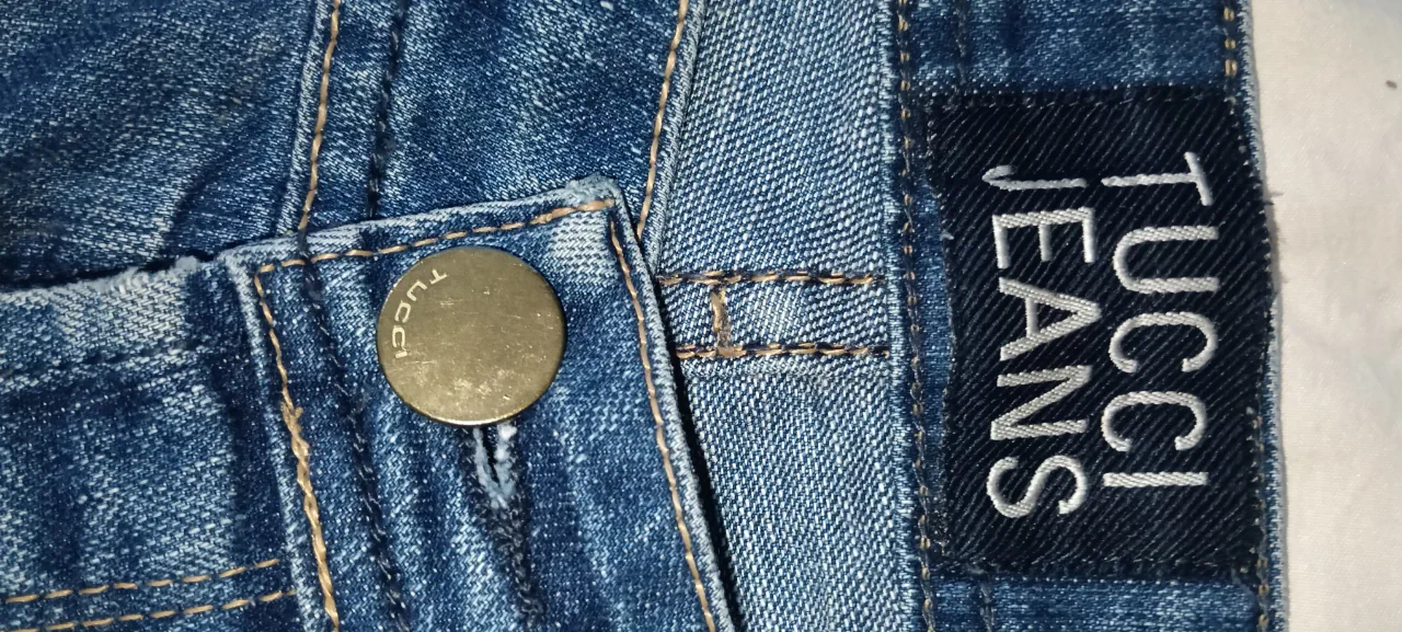 Jean TUCCI JEANS · Talle EU 32