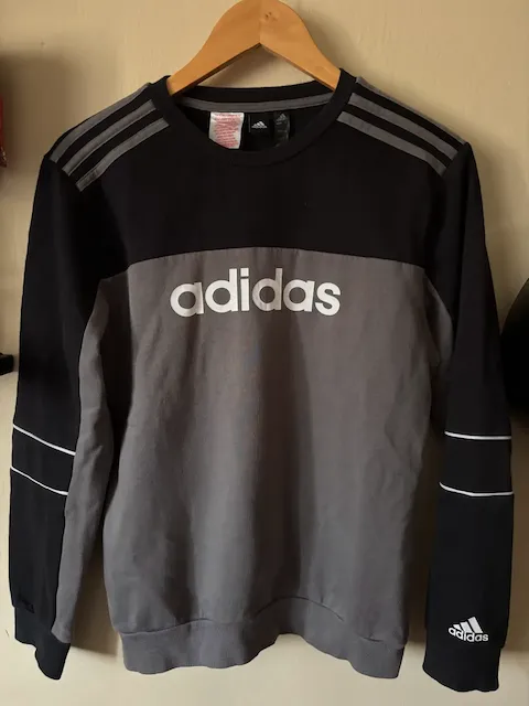 adidas · Talle S