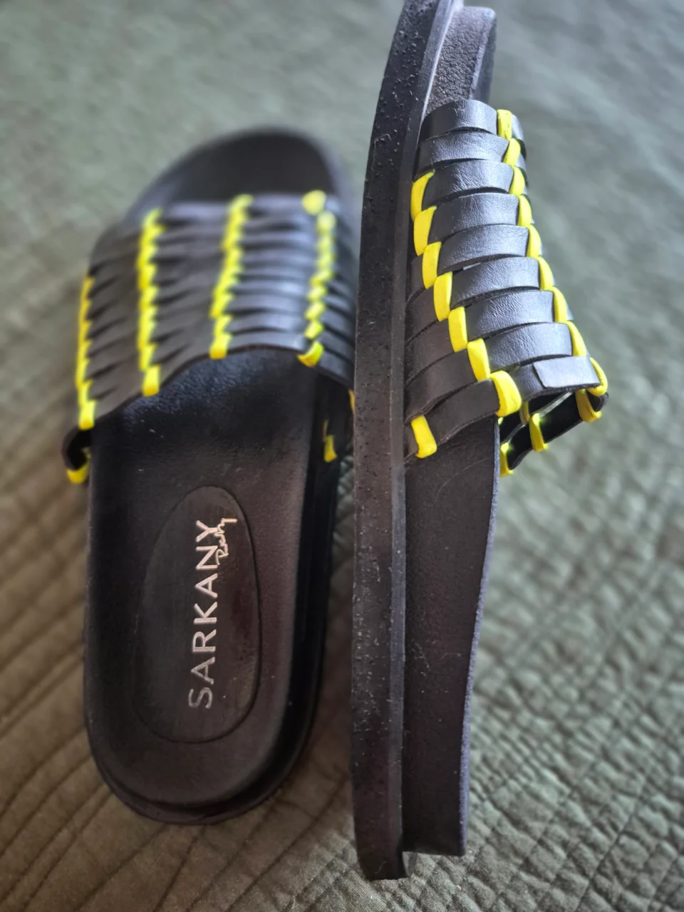 Ojotas Sarkany - imagen 1