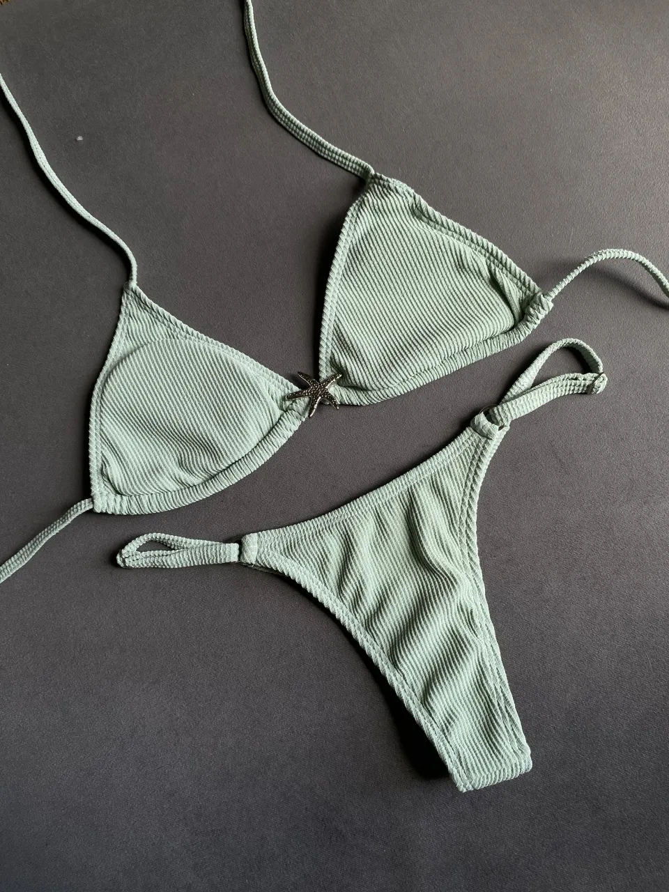 Bikini Khai - imagen 1