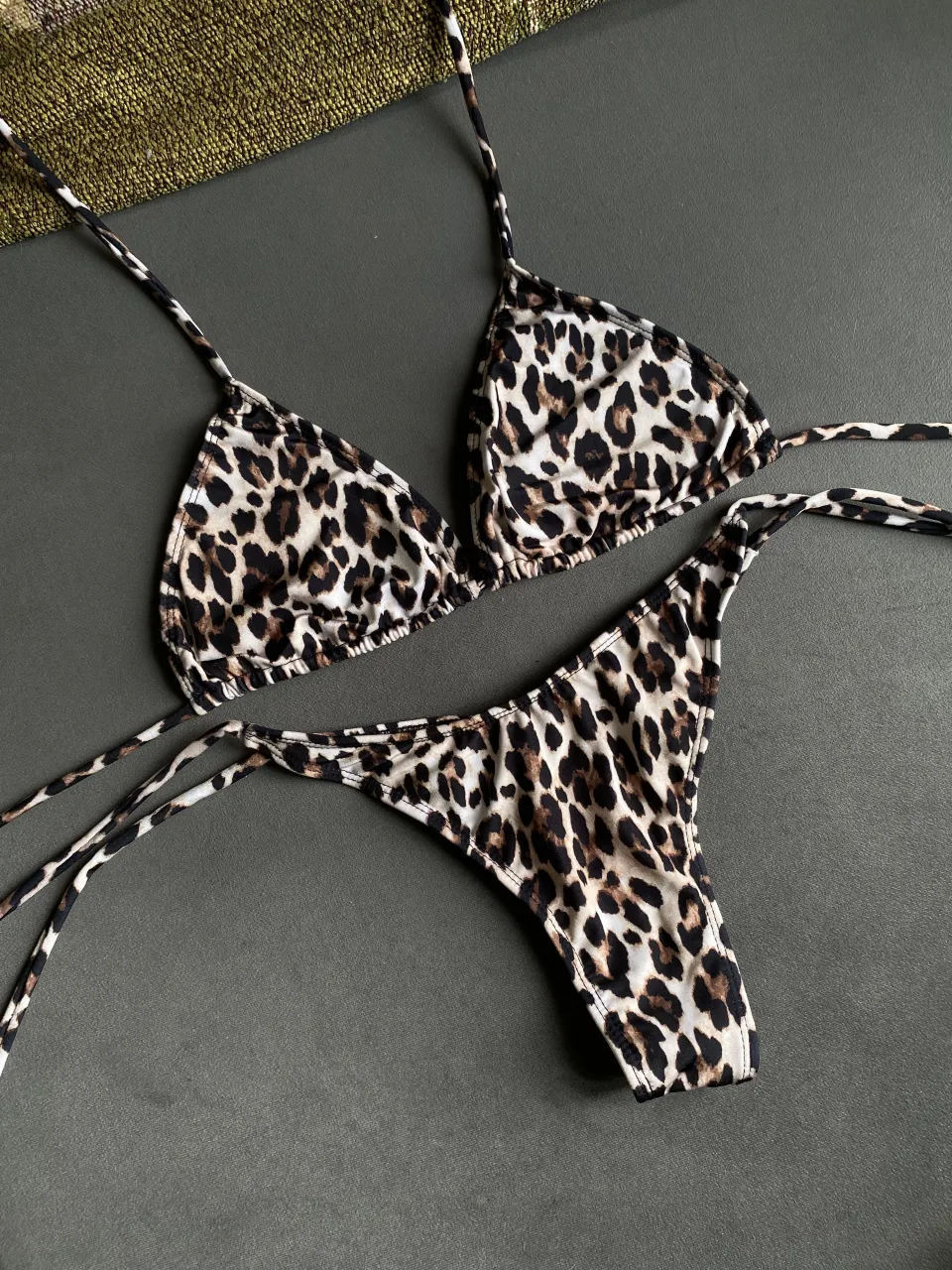 Bikini Khai - imagen 1