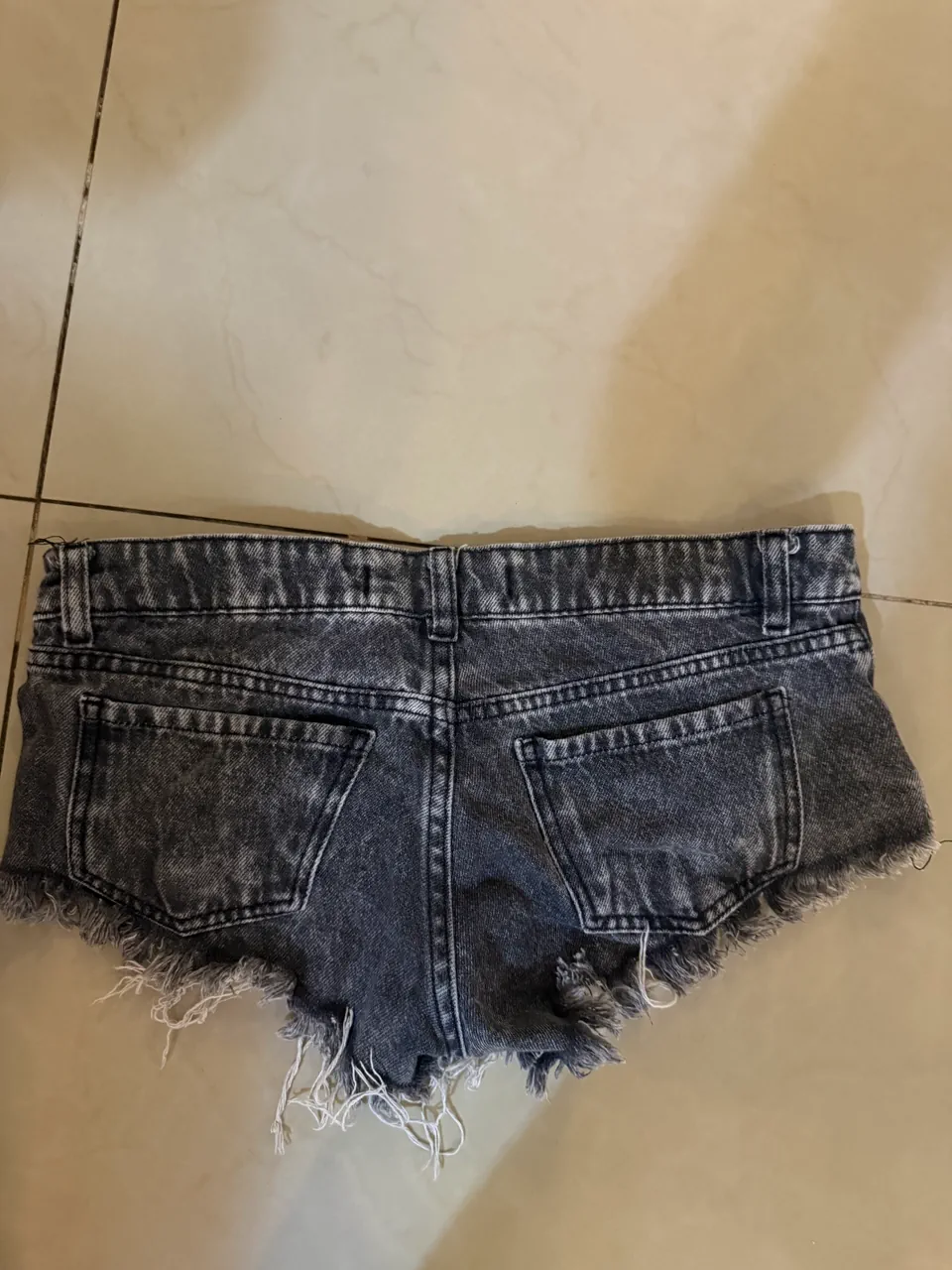 Short Tuboos - imagen 3