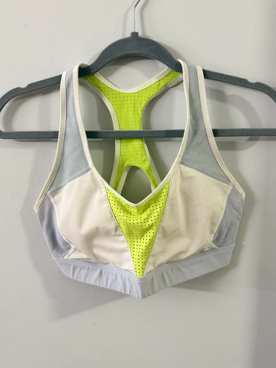 Corpiño deportivo Reebok · Talle M