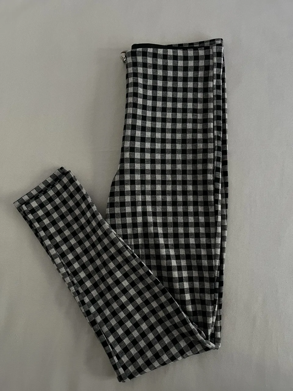 Pantalón Zara · Talle M