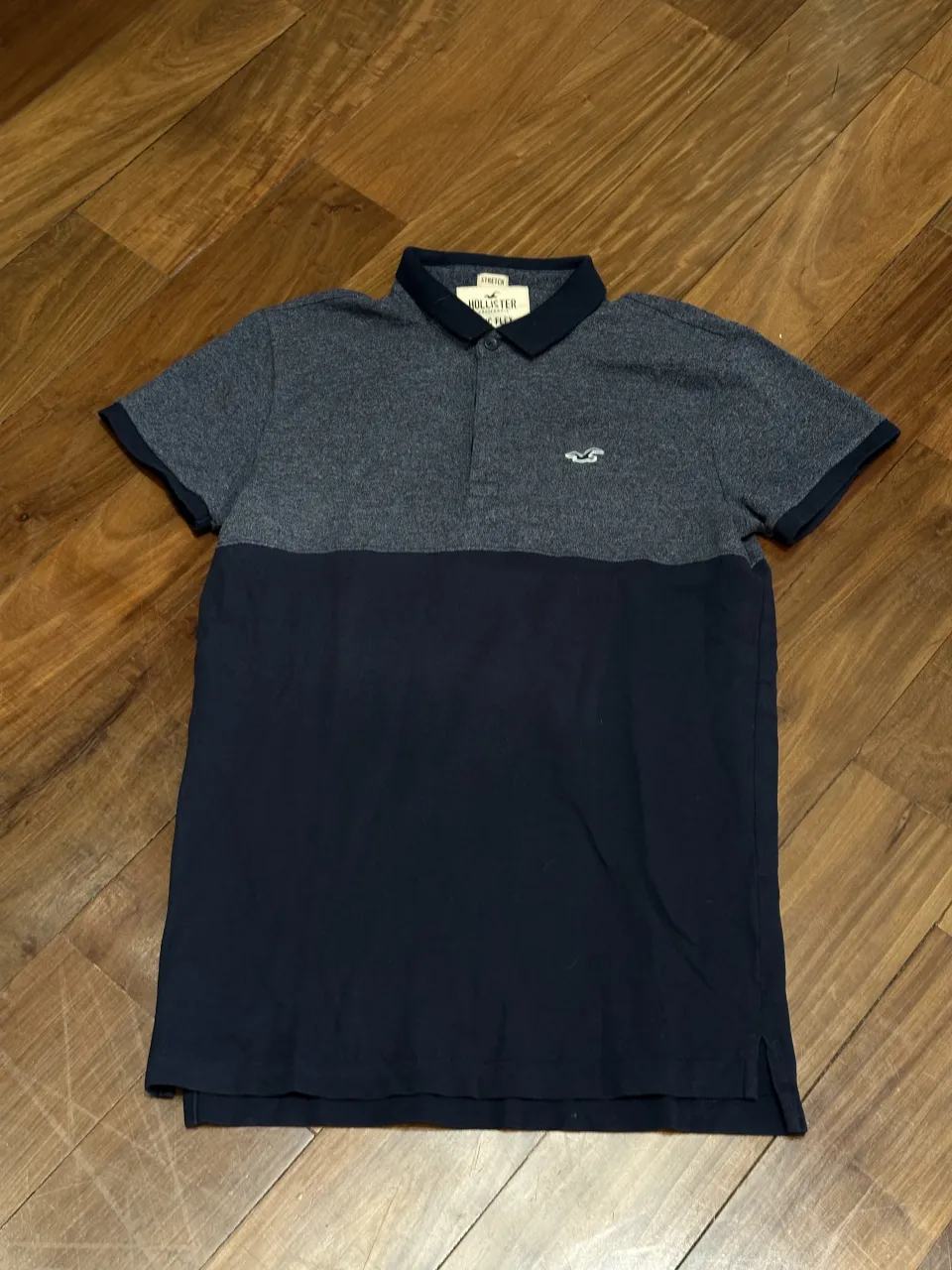 Remera Hollister · Talle S