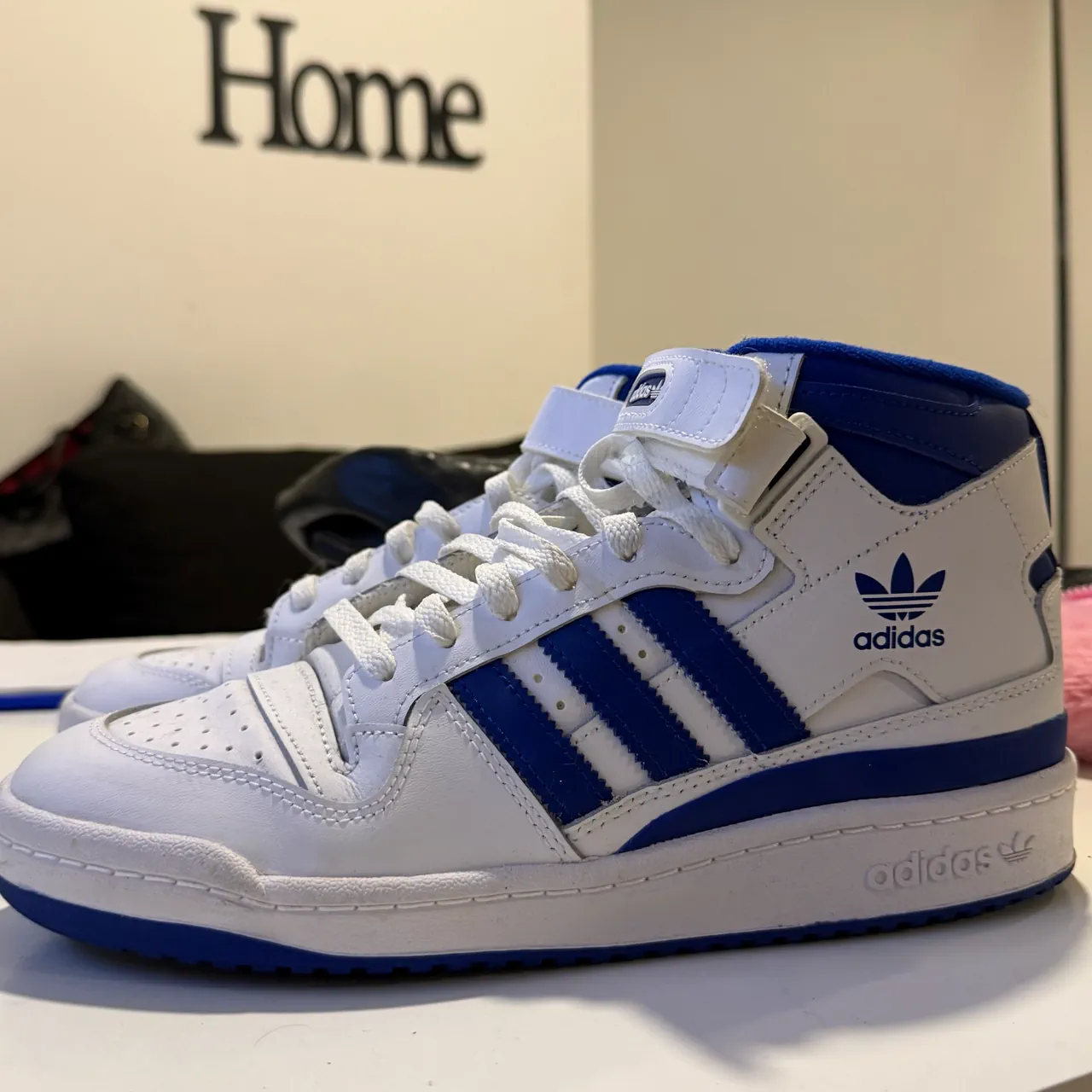 adidas · Talle AR 39