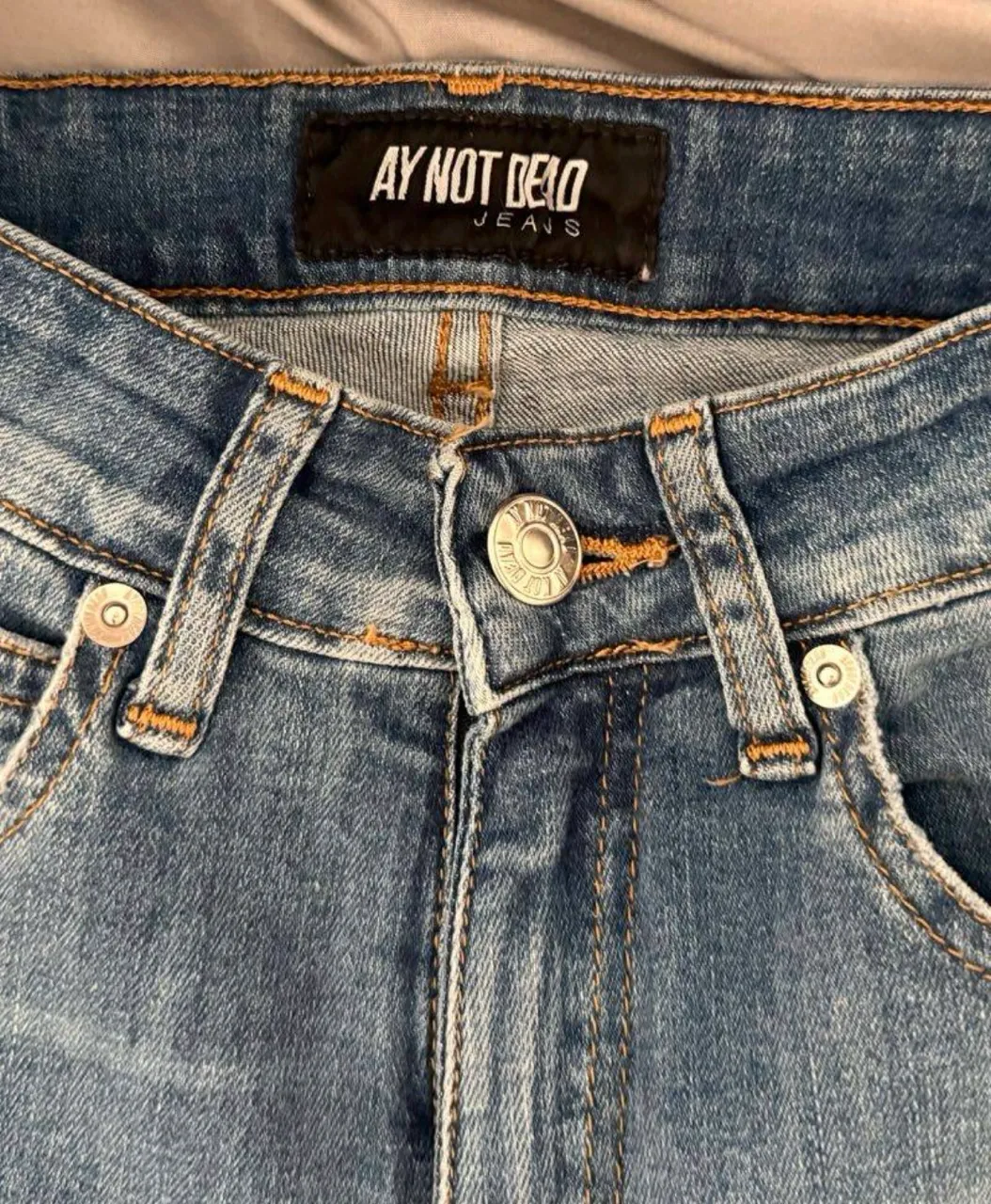 Jean Ay Not Dead - imagen 1