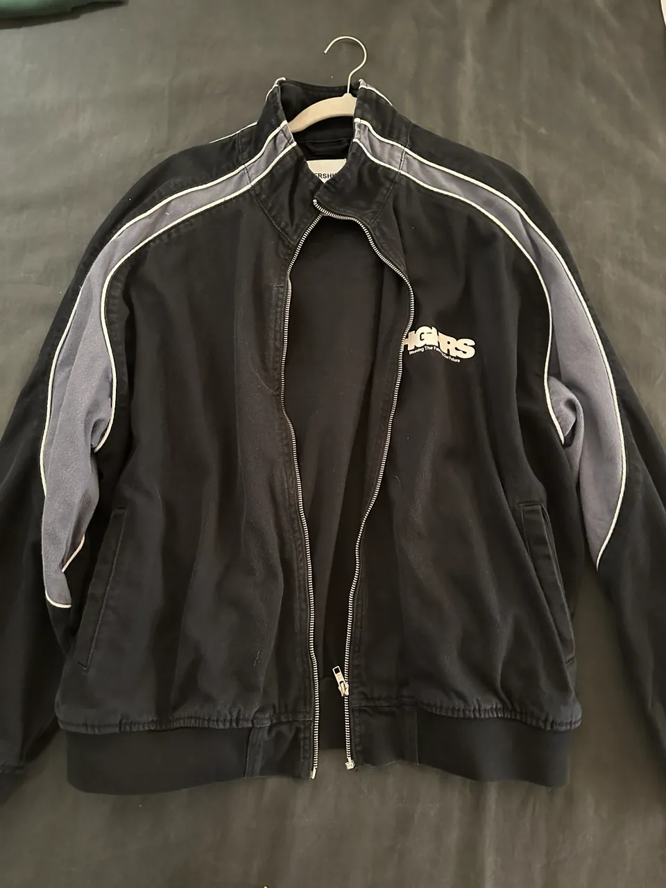 Campera Bershka - imagen 1