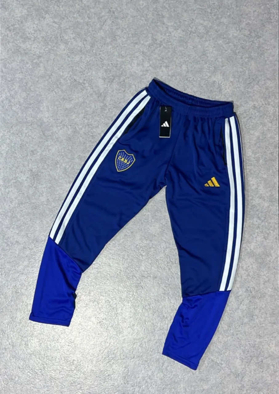 adidas · Talle M