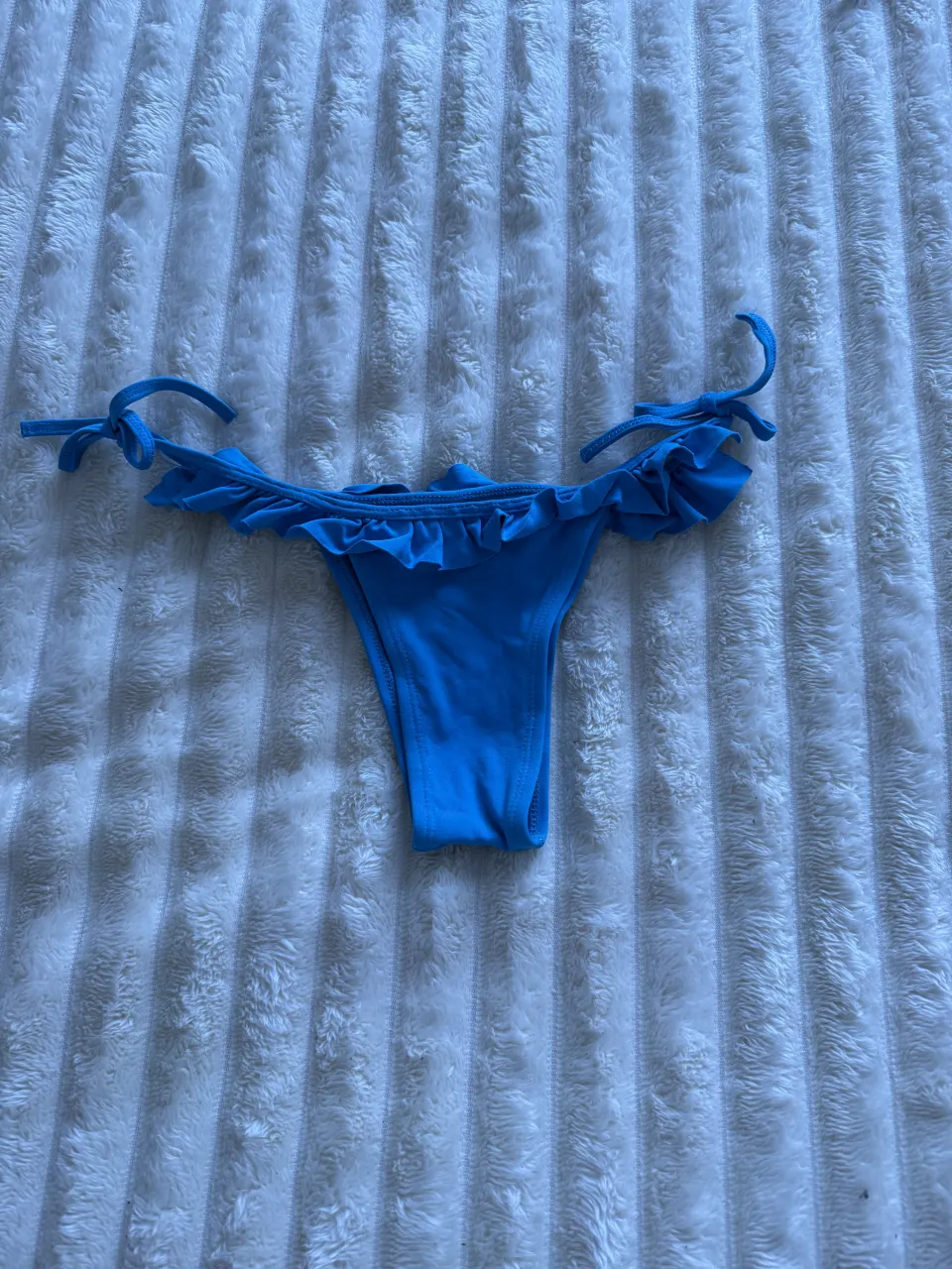 Bikini A.a.a - imagen 1