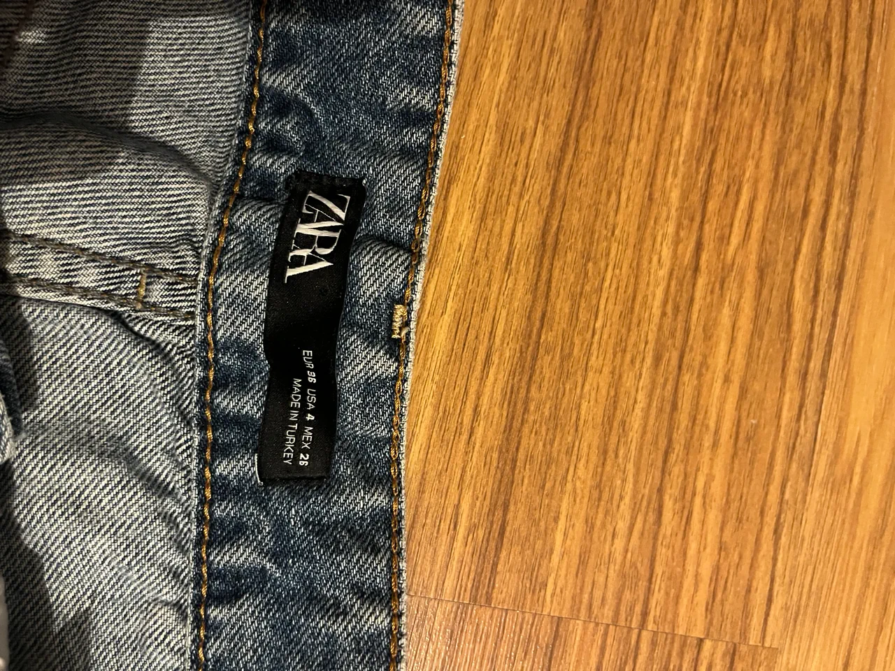 Short Zara · Talle S