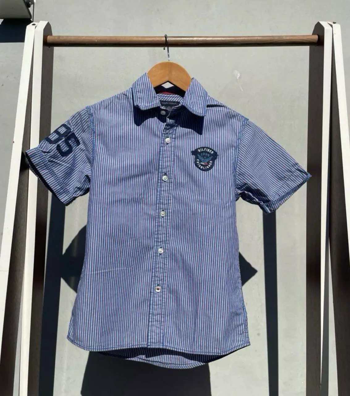 Tommy Hilfiger · Talle 10 años / 140 cm