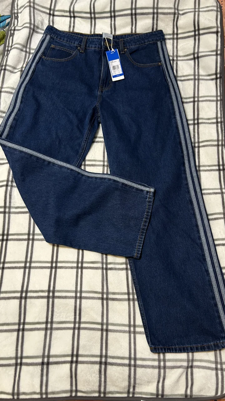 adidas Originals · Talle US 32