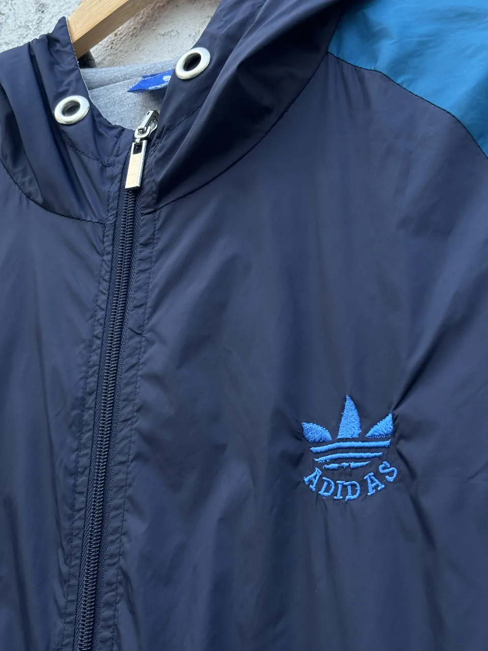 Buzo adidas - imagen 4