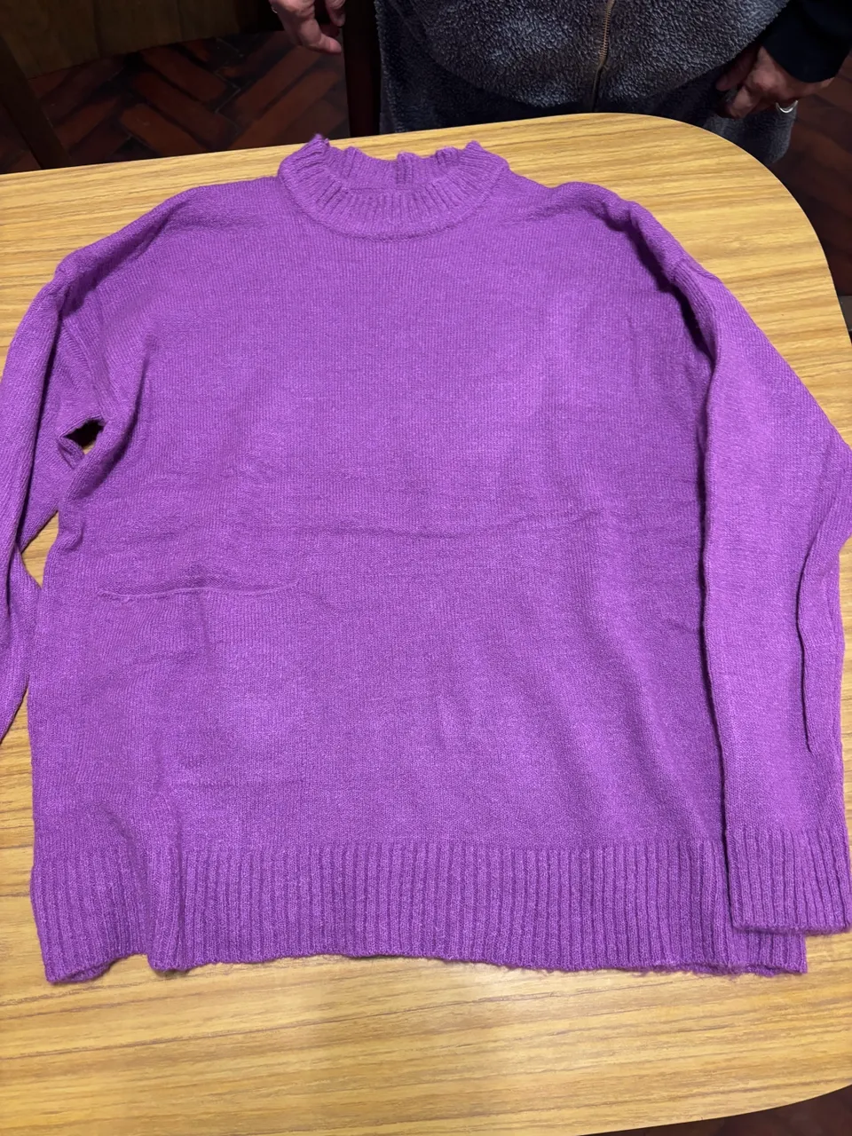 Polera A ≠ - imagen 1