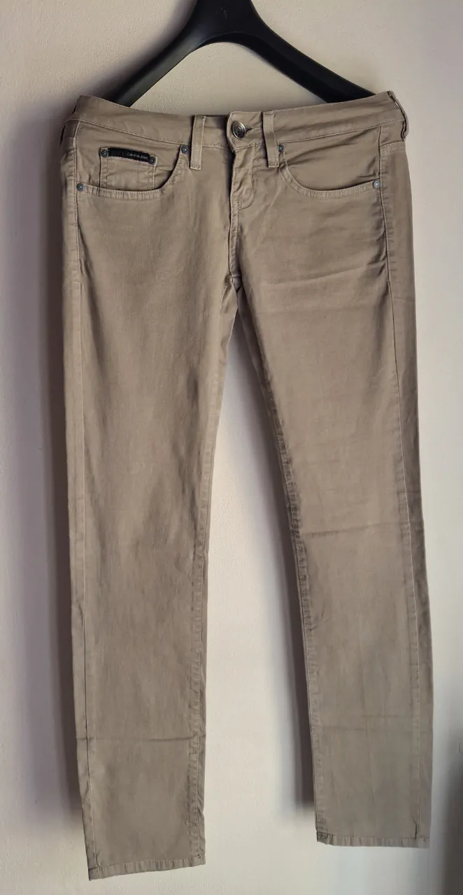Pantalón Calvin Klein - imagen 2