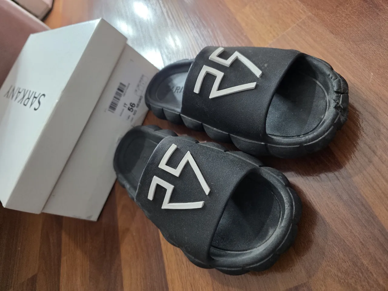 Sarkany · Talle AR 36