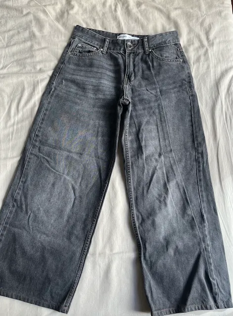 Bershka · Talle EU 34