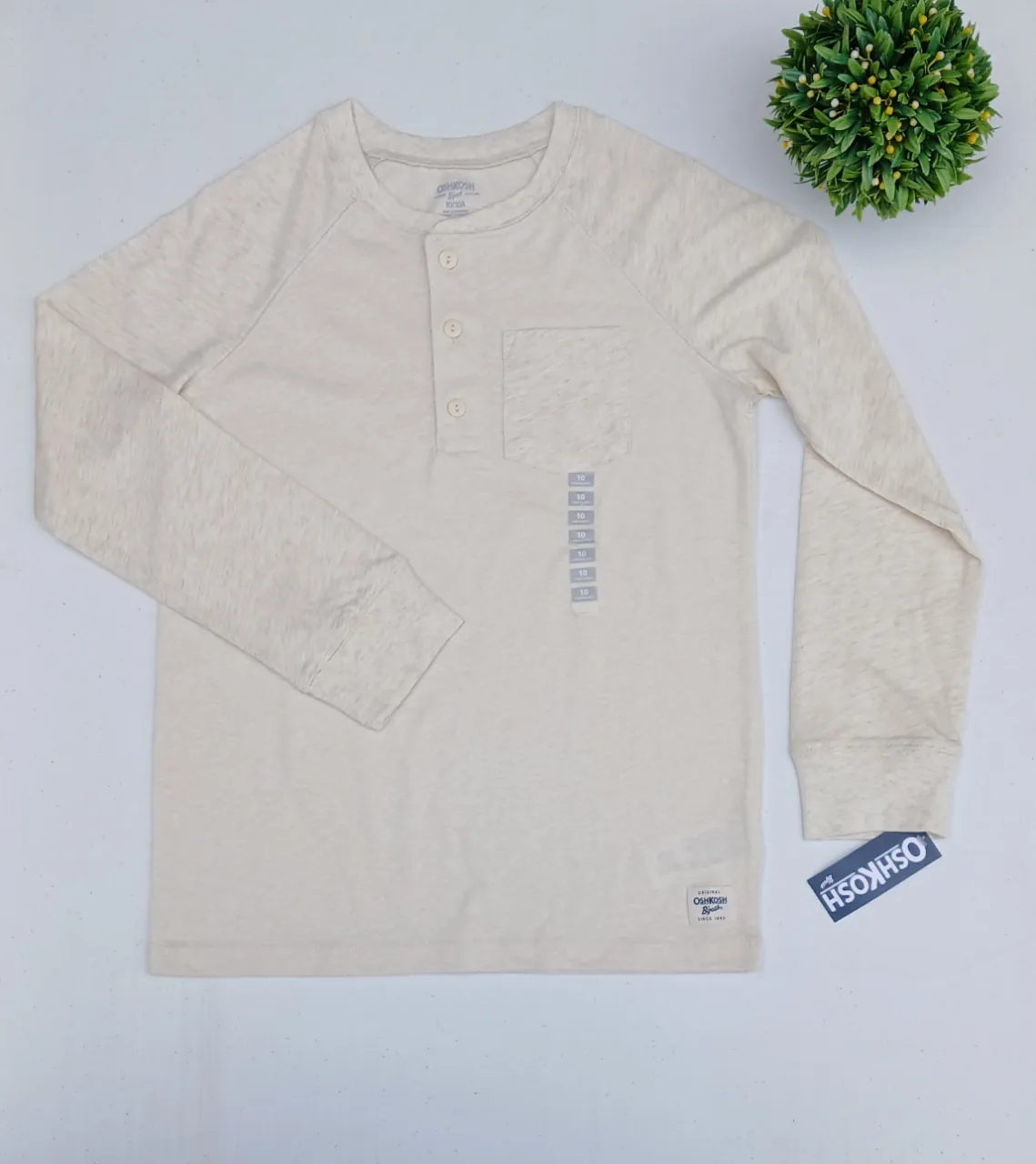 Remera Oshkosh · Talle 10 años / 140 cm