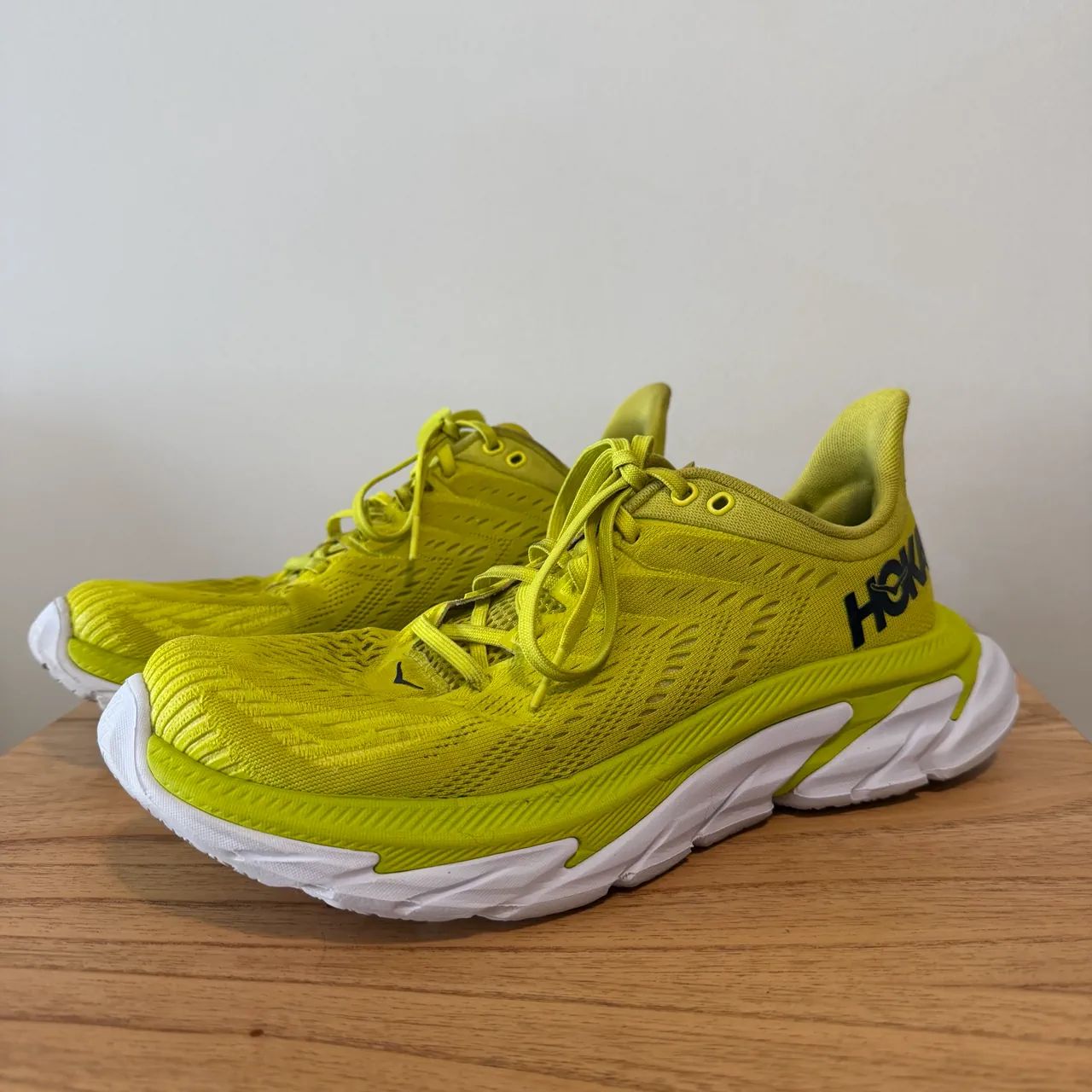 Hoka · Talle US 8