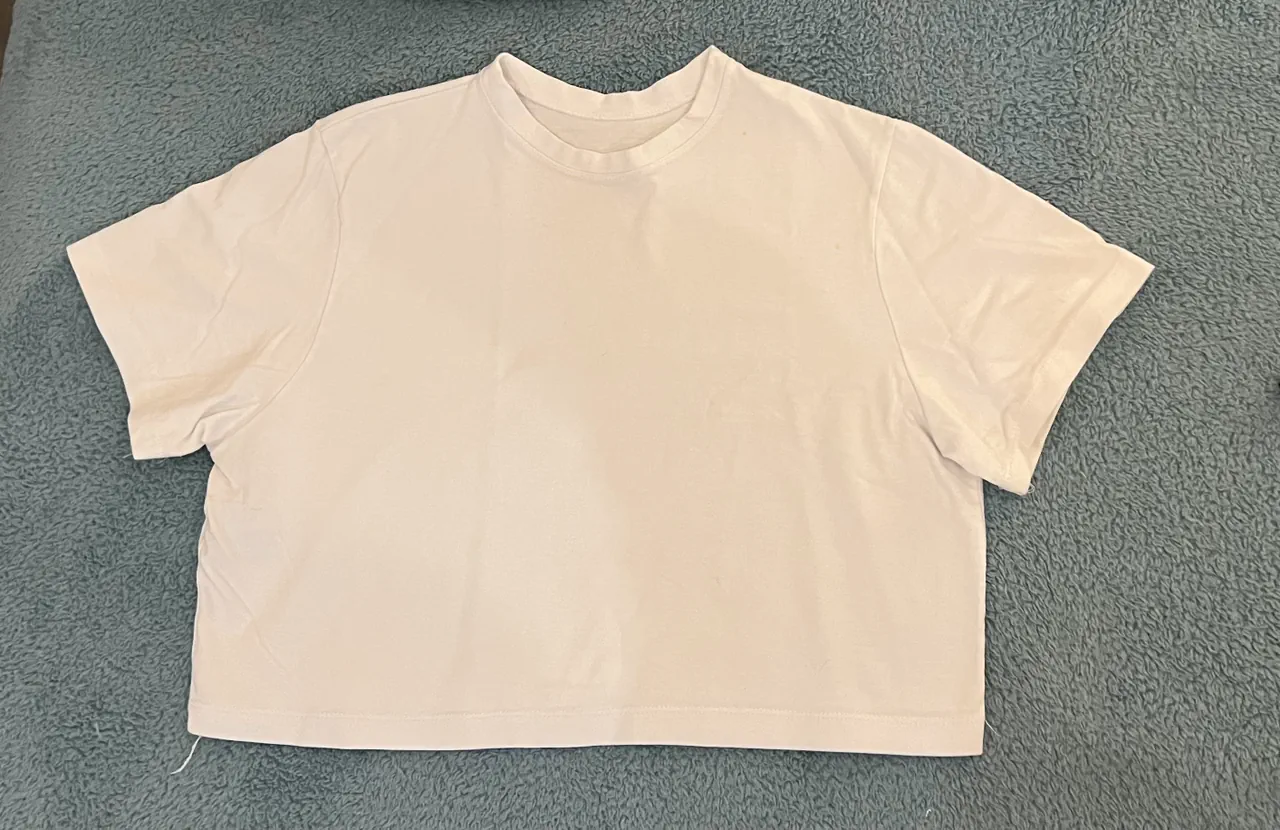 Remera Industria Argentina · Talle M