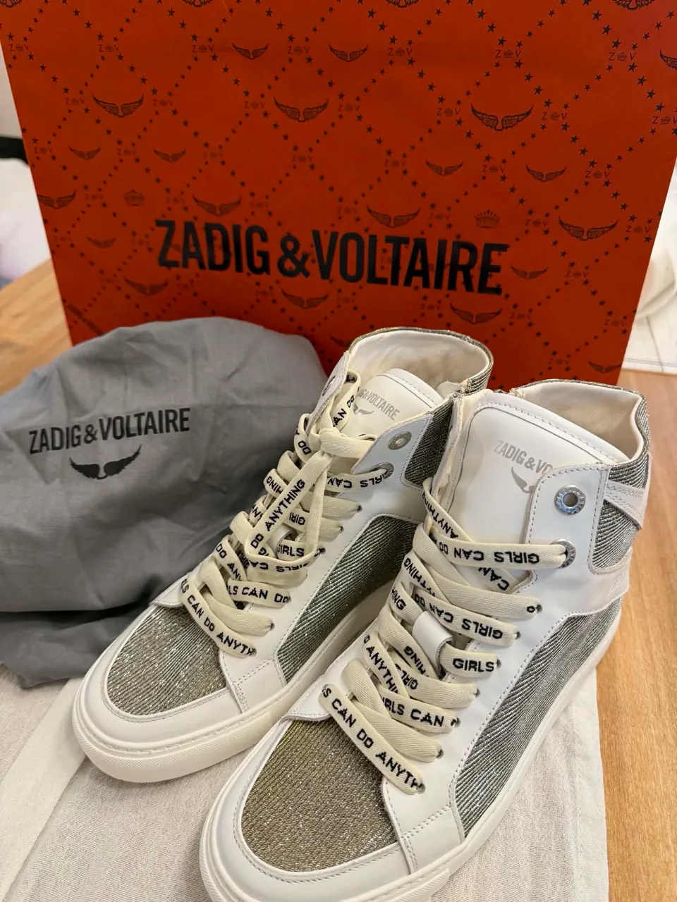 Zadig & Voltaire · Talle US 7