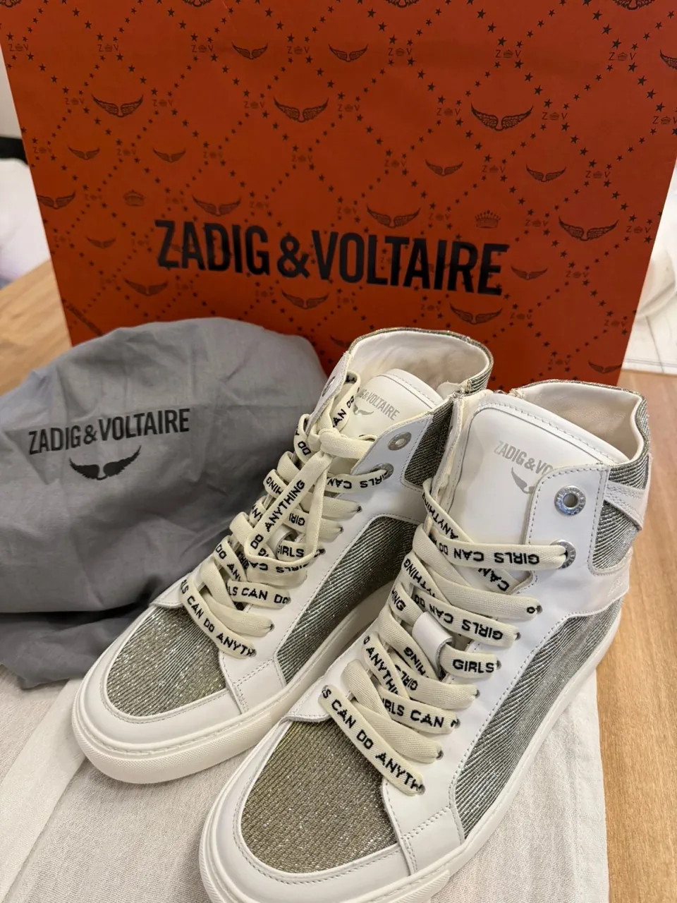 Zadig & Voltaire · Talle US 7