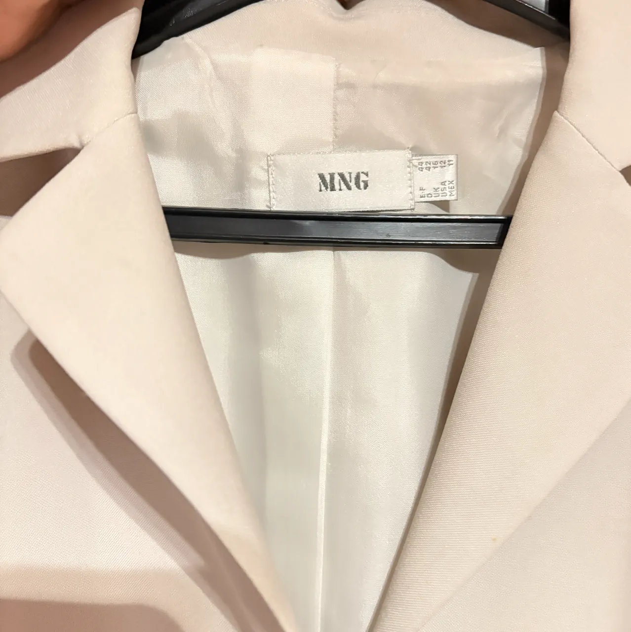 Traje MNG - imagen 3