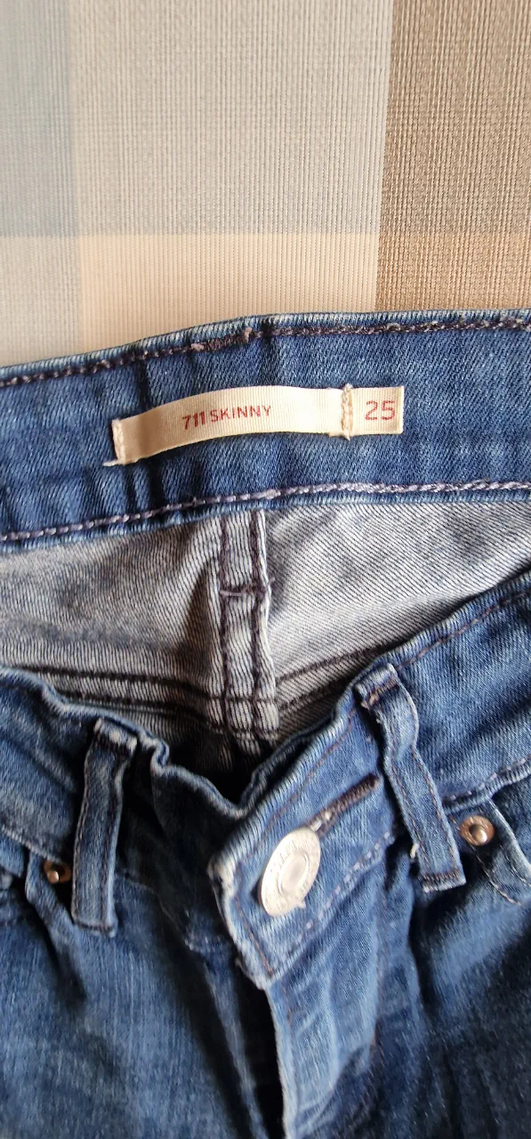 Jean Levi's - imagen 1