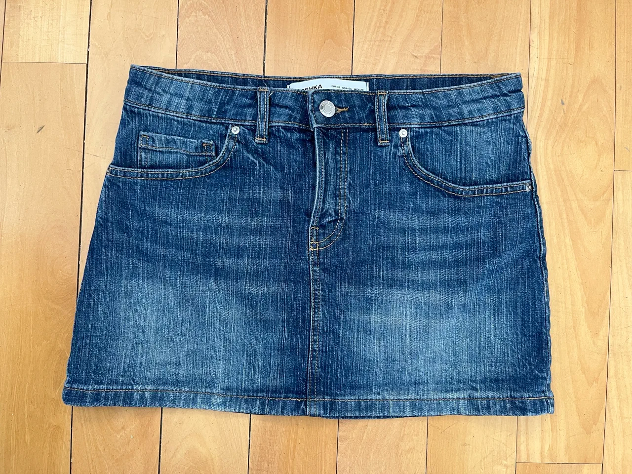 Bershka · Talle EU 38