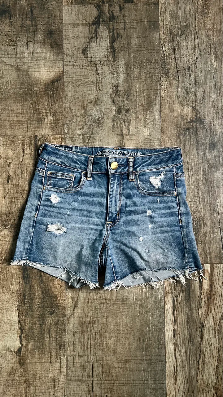 American Eagle Outfitters · Talle US 2