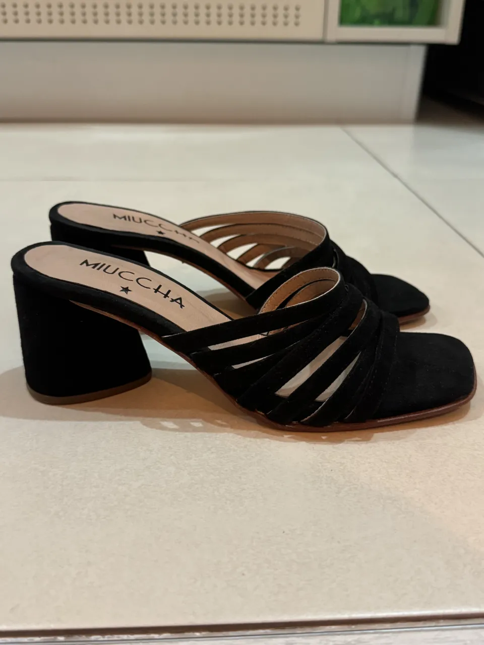 Sandalias Miuccia - imagen 1