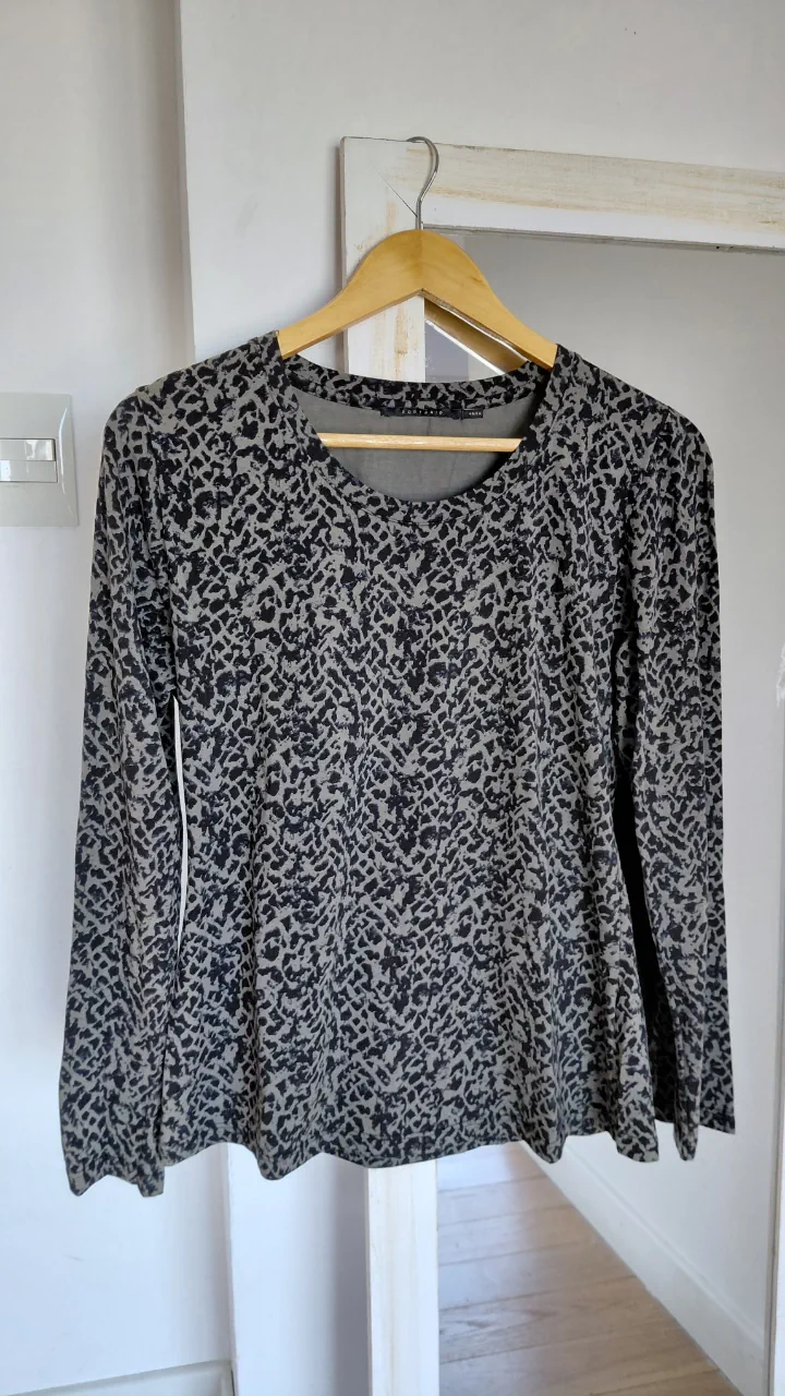 Remera Portsaid · Talle L