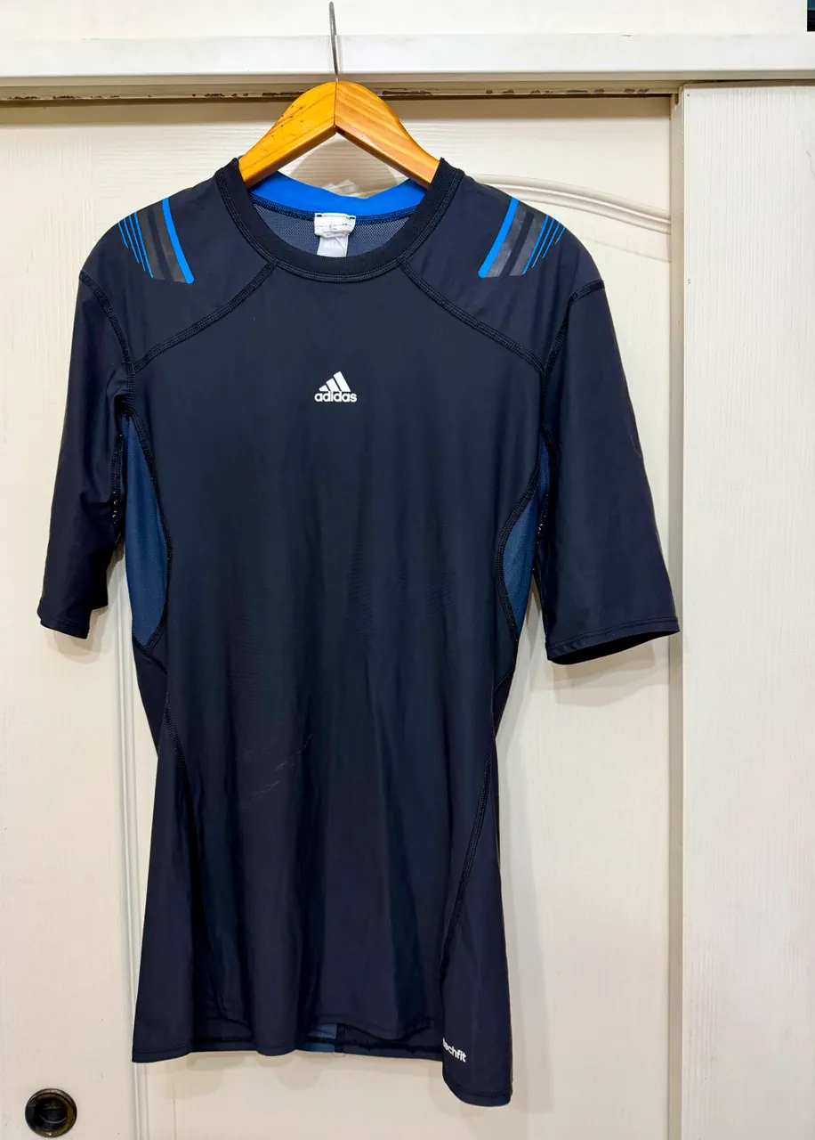 adidas · Talle S