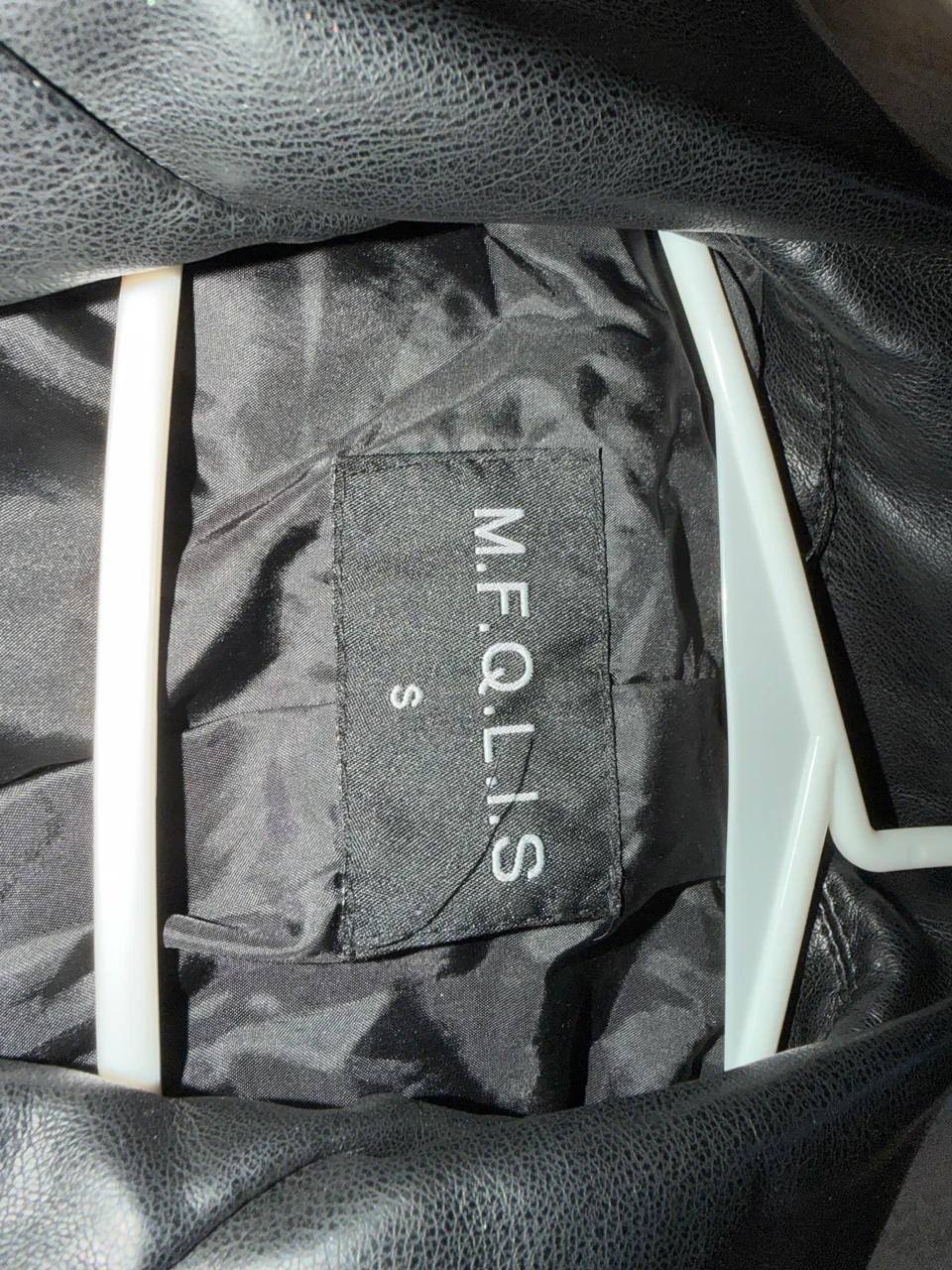 Campera M.f.q.l.i.s - imagen 3