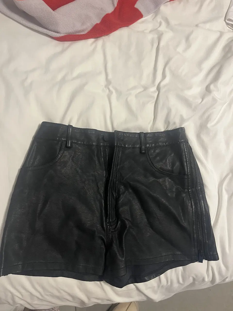 Short 47 Street · Talle L
