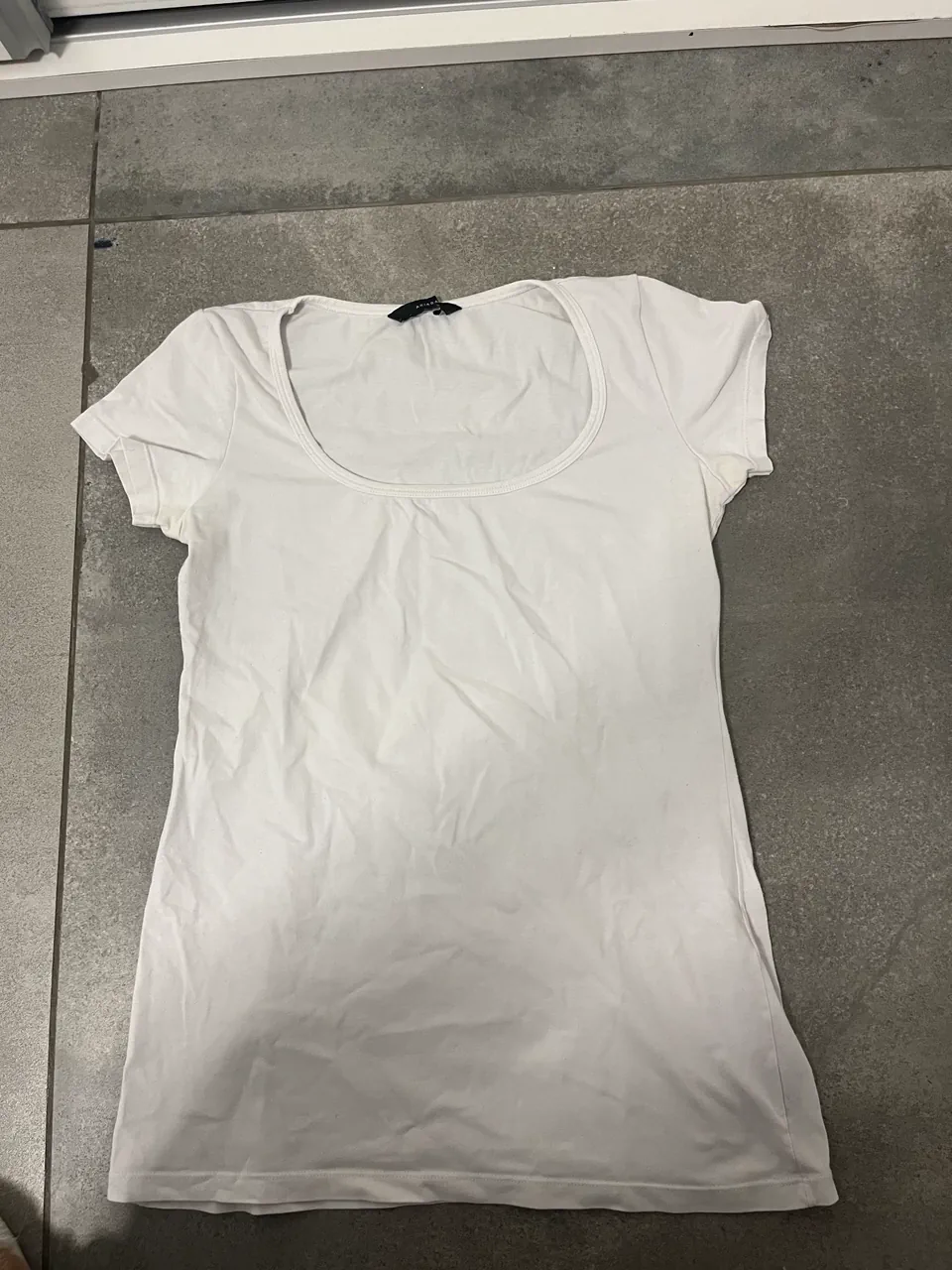 Remera Akiabara · Talle M