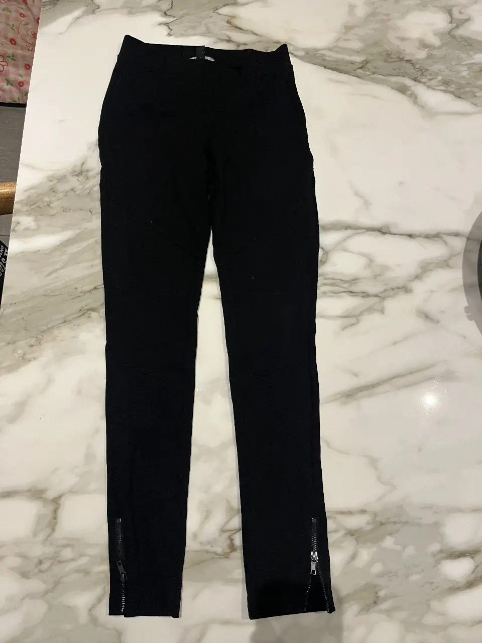 Pantalón Mango · Talle XS
