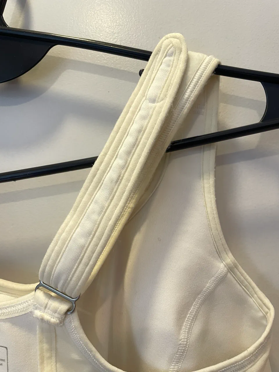Musculosa New Balance · Talle M