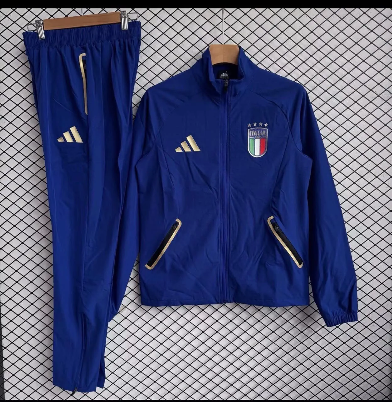 Conjunto adidas · Talle XL